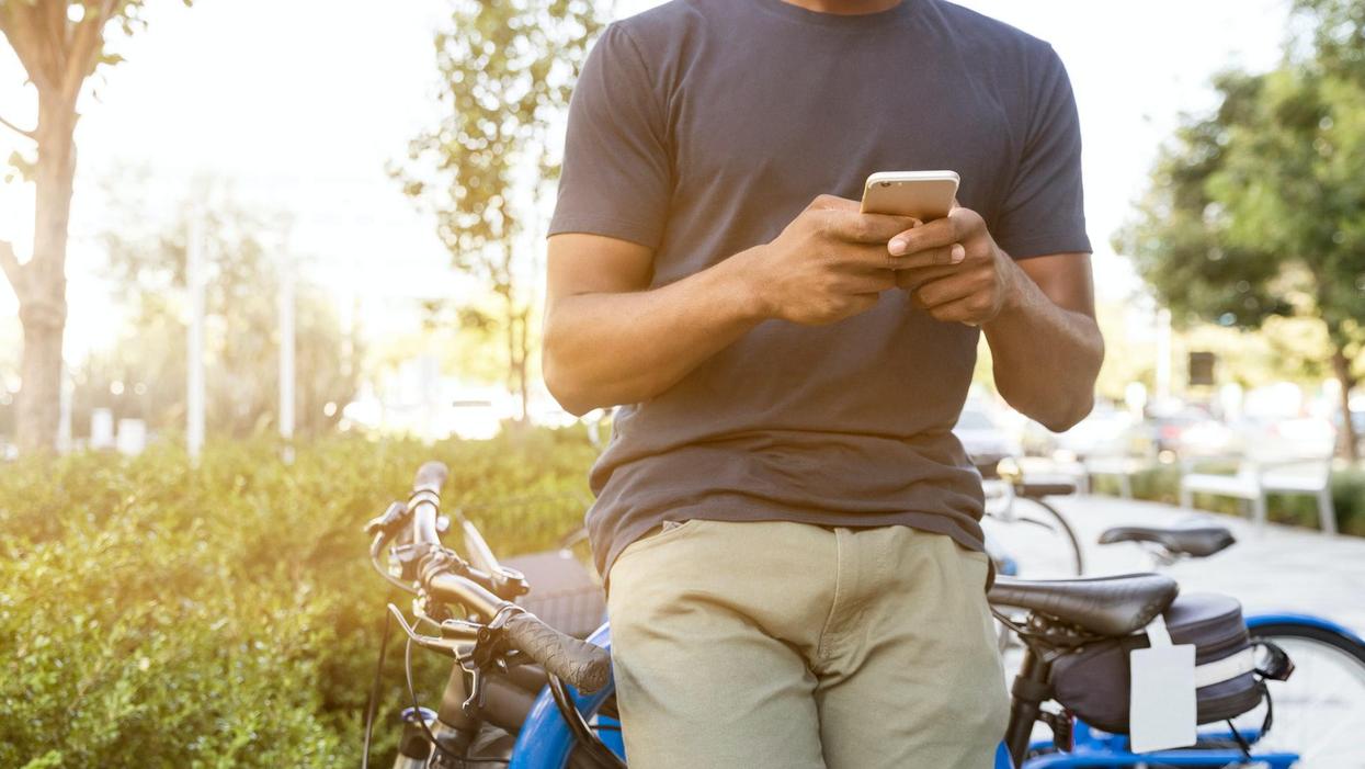 People Divulge The 10 Second Message They'd Send To Their 10-Year-Old Self