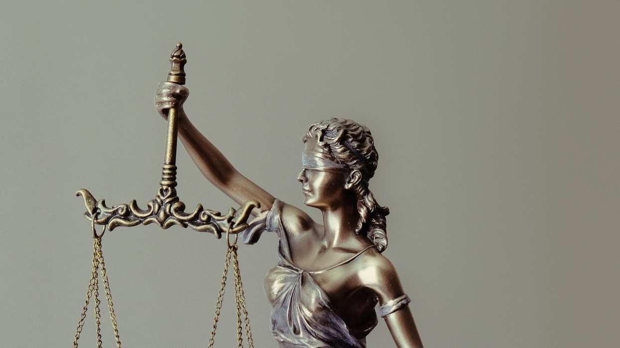 Lawyers Share The Most Laughable 'I'm Not A Lawyer, But…" Claims They've Ever Heard