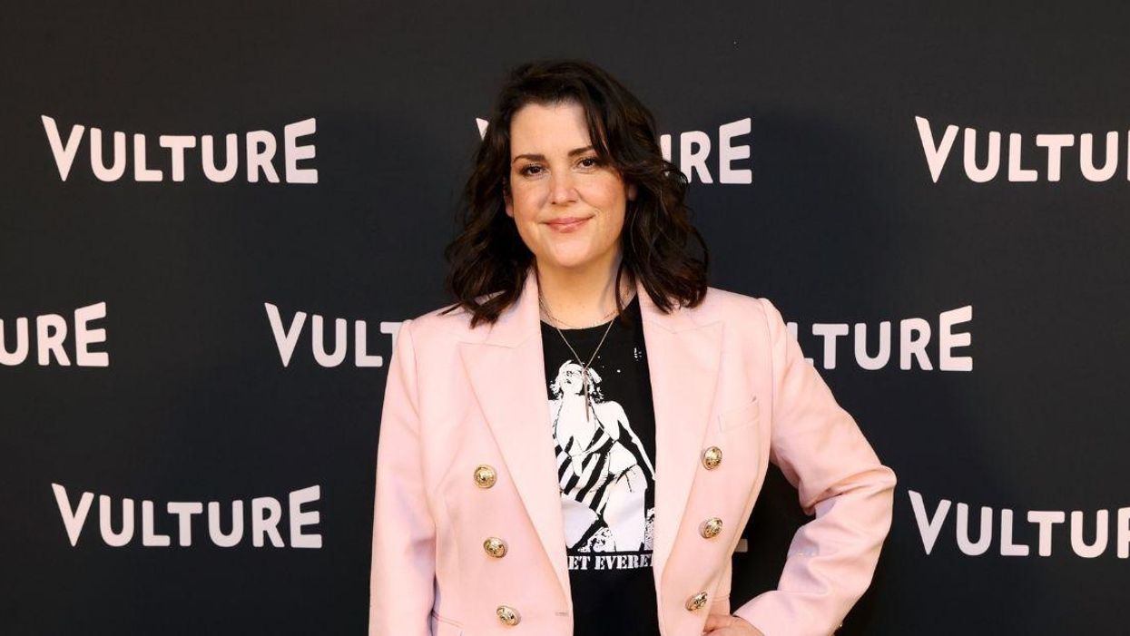 'Yellowjackets' Stars Rally Around Costar After She Says Crew Member Body-Shamed Her On Set