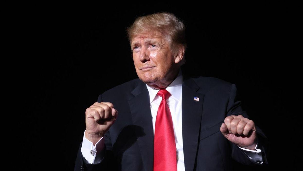 Trump Roasted For Saying His Presidency Was A 'Romantic' And 'Glamorous' Time In Bizarre Fox Interview