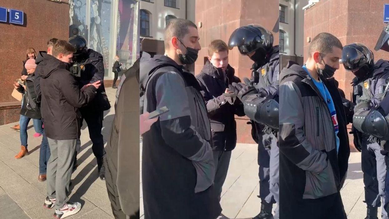 Alarming Video Of Russian Police Allegedly Checking Citizens' Phones In Moscow Sparks Concern