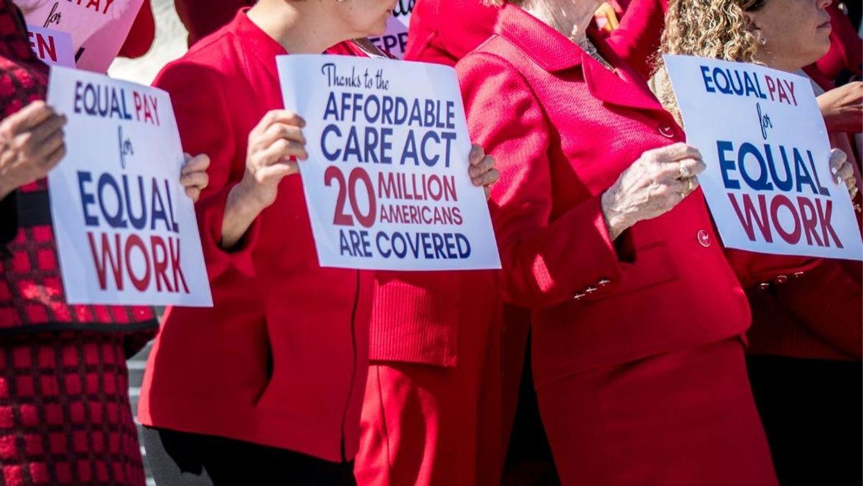 Twitter Bot Epically Calls Out Companies' Pay Gaps After They Tweet About International Women's Day