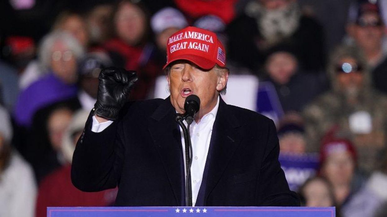 Trump Tells Rally Crowd That Climate Crisis Will Create 'More Oceanfront Property' in Bizarre Rant