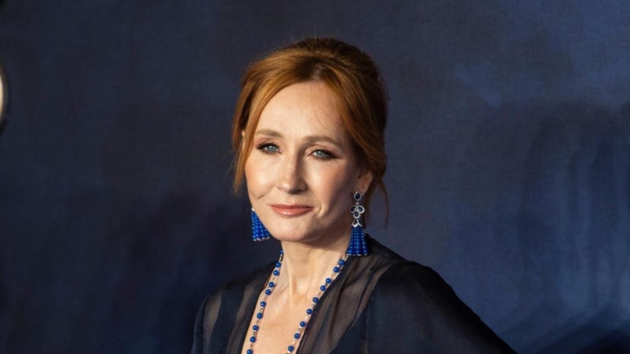 JK Rowling Blasted After Trying Speak On Behalf Of Lesbians In Defense Of Her Transphobic Views