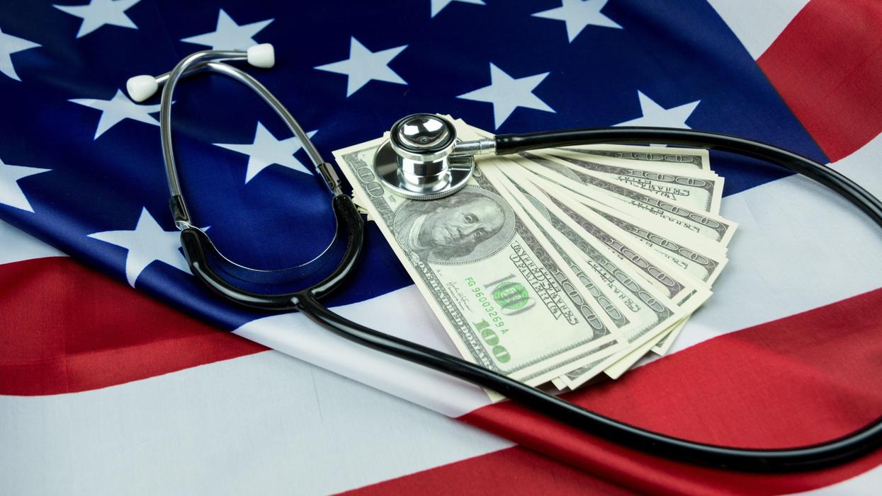 People Break Down The Biggest Scams In Life That No One Wants To Admit To