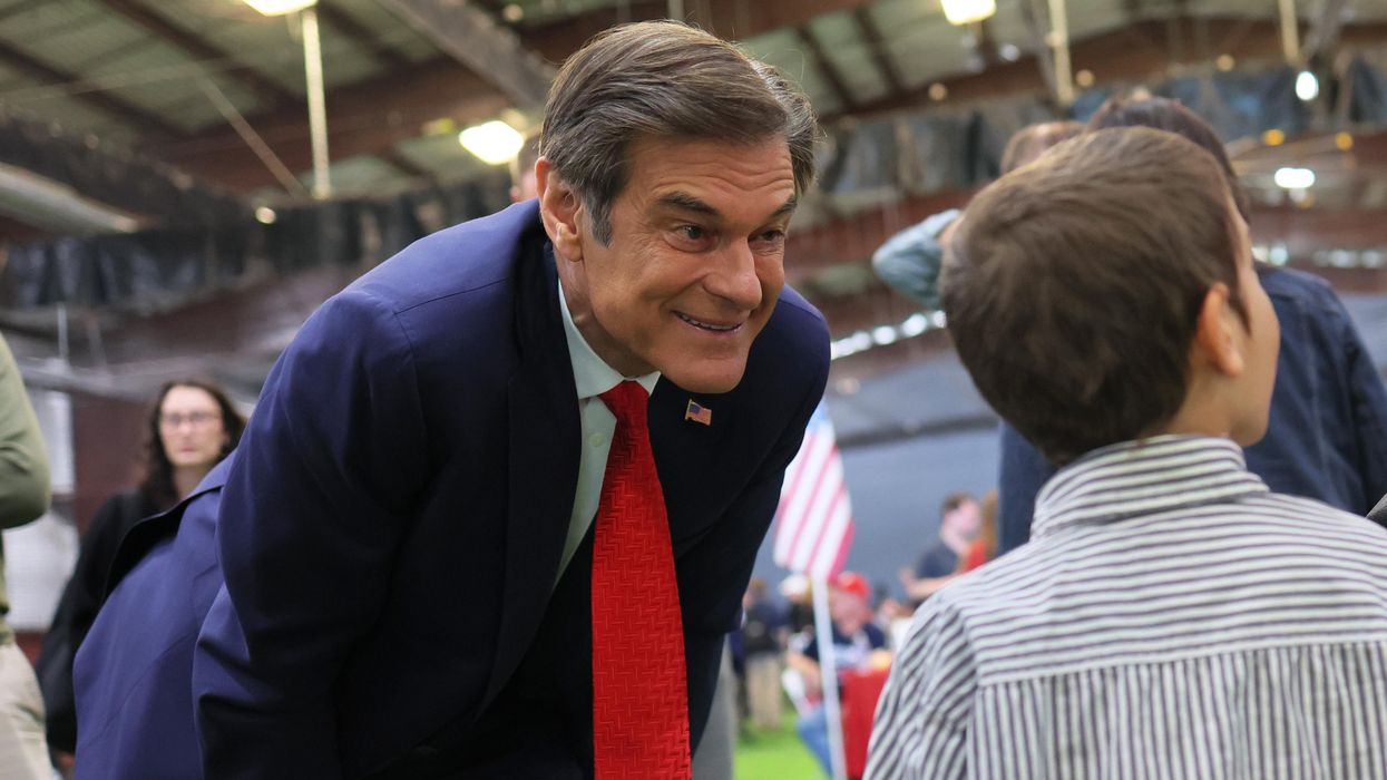 Dr. Oz Creeps Out Twitter With Bizarre Pitch To PA Primary Voters For When They 'Go To Bed'