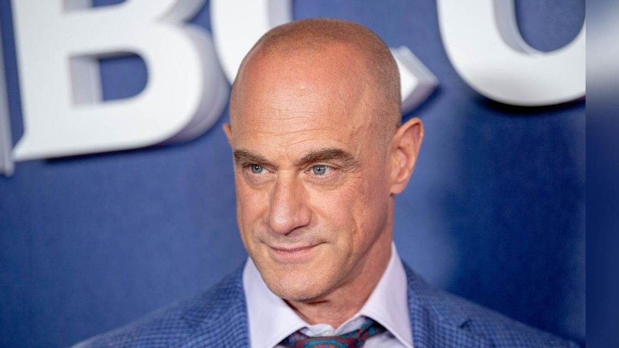 Chris Meloni Got The Best Father's Day Texts From His Kid Who Name-Dropped Him At A Drag Bar