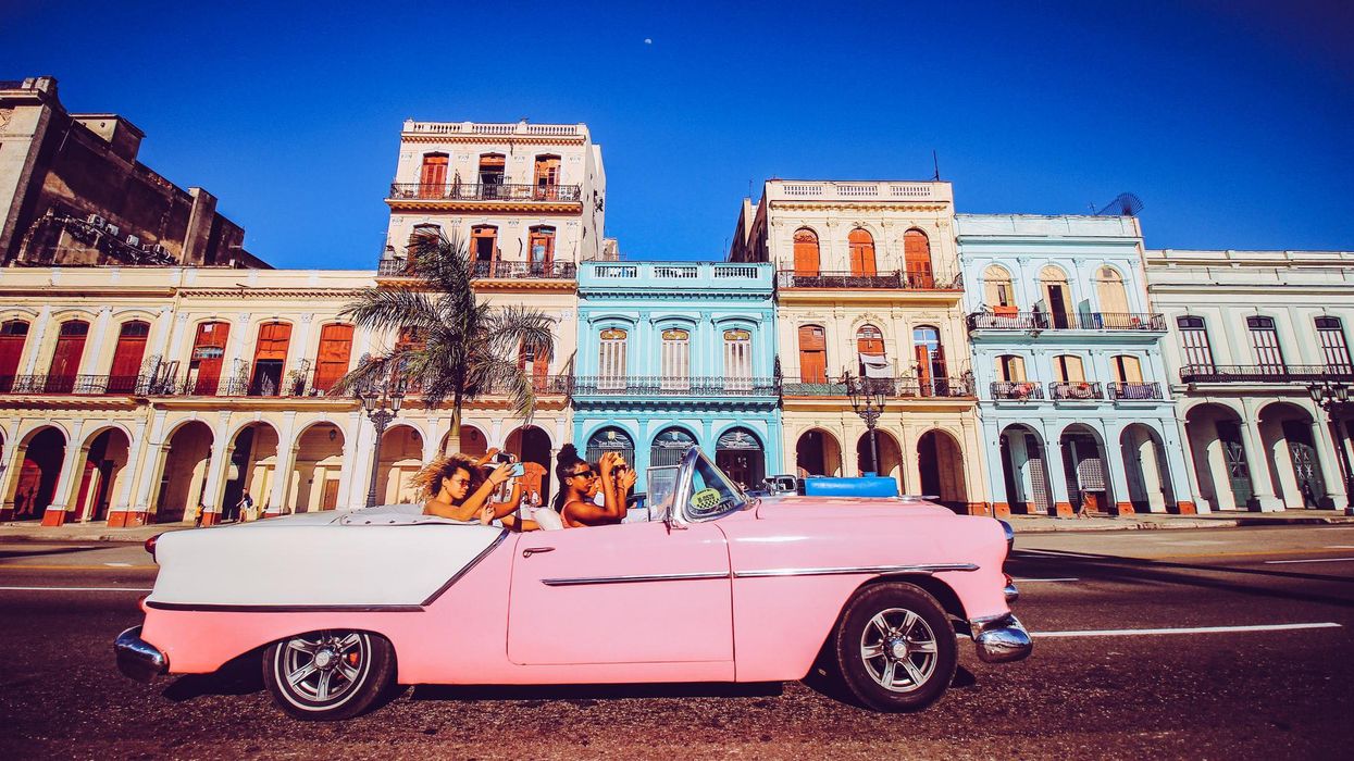 People Who Live In Tourist Destinations Divulge What They Wish Tourists Would Stop Doing