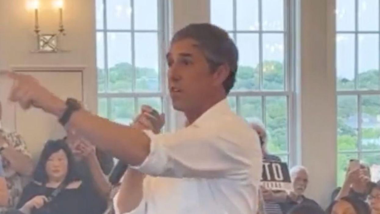 Beto Instantly Shuts Down Heckler Who Laughed About Gun Violence With Epic NSFW Clapback