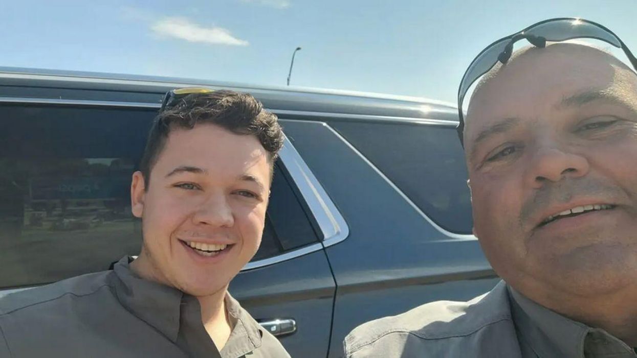 Texas Police Department Defends Posting Cop's Selfie With Kyle Rittenhouse After Swift Outrage