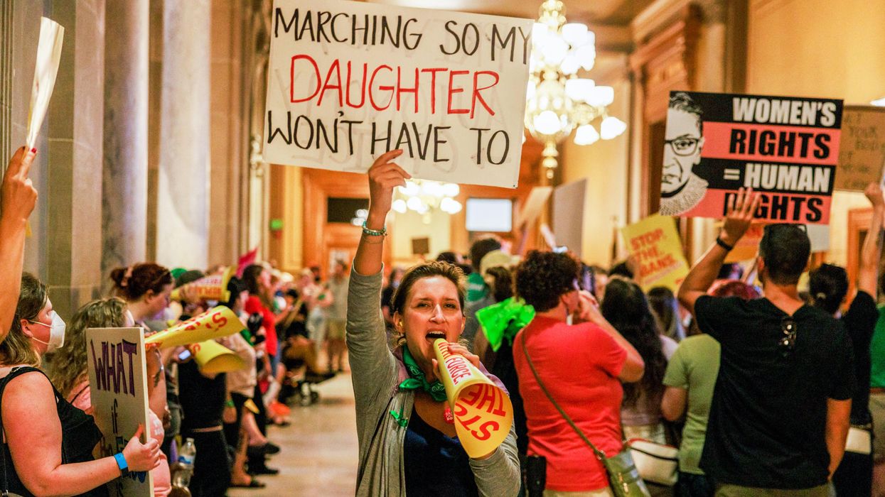 Data Expert Finds Women Outnumbering Men In New Voter Registrations By 'Jaw-Dropping' Numbers