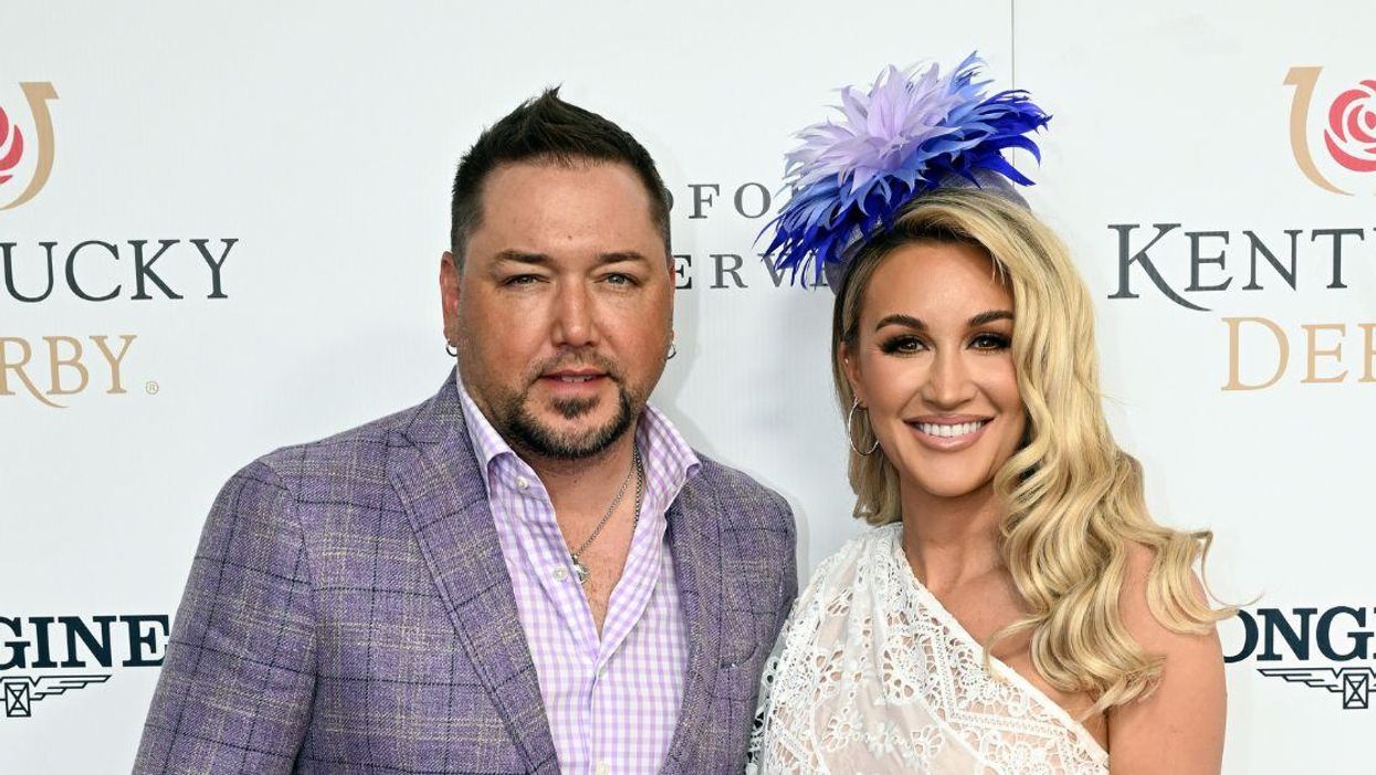 Country Star Jason Aldean's Wife Hit With Backlash After Making Transphobic Remarks On Instagram