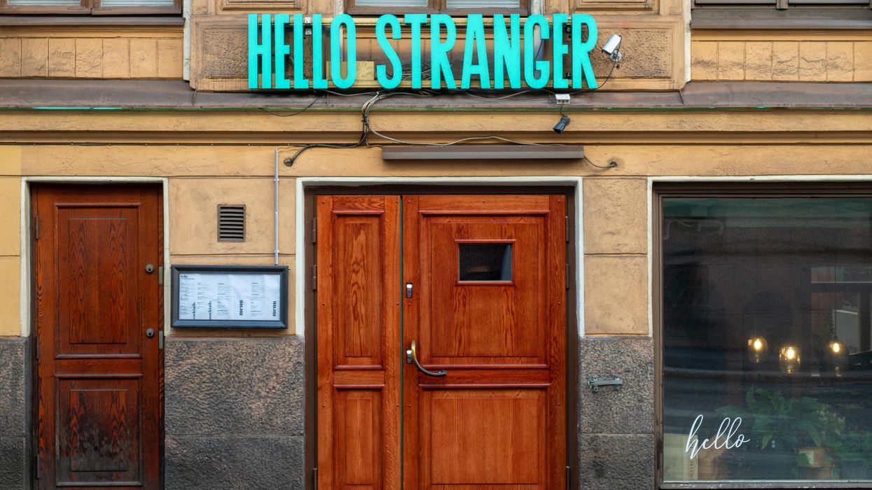 People Describe The Most Memorable Stranger They've Ever Met