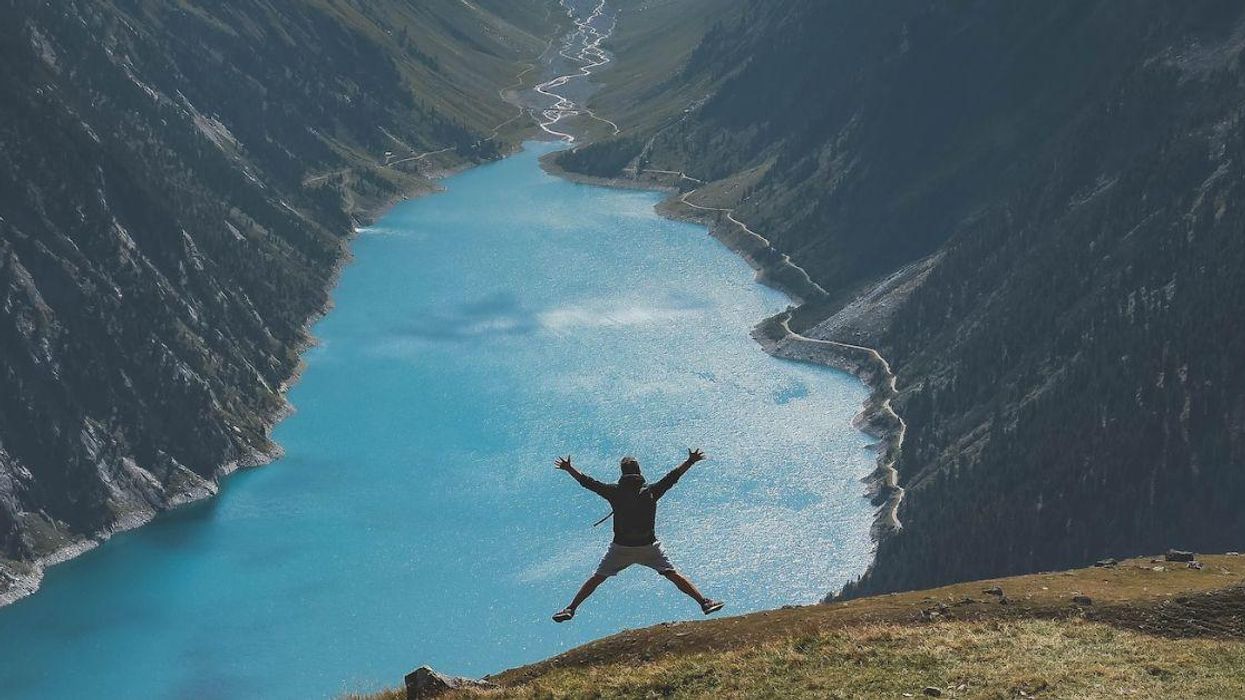 People Break Down What Everyone Should Experience At Least Once In Their Lives