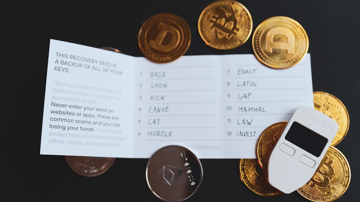 People Break Down The Biggest Scams Of All-Time