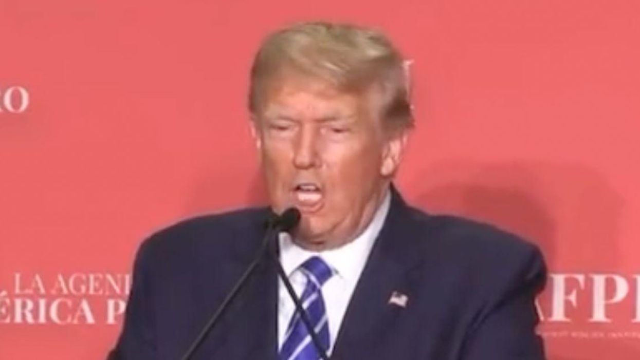 Trump Claims Pollster Told Him He Would Wallop An Undead Washington-Lincoln Ticket In Bonkers Speech