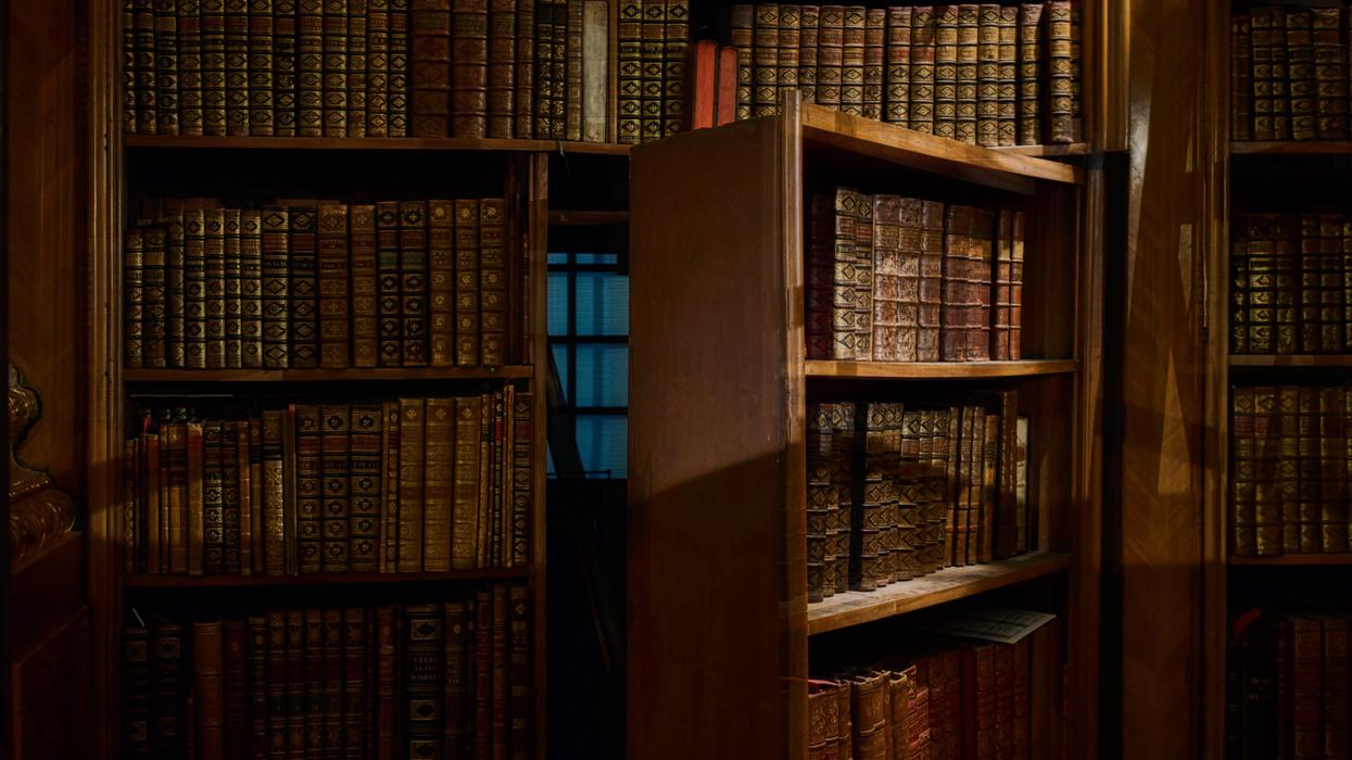 People Share Dark Secrets From Their Profession The Public At Large Doesn't Know About