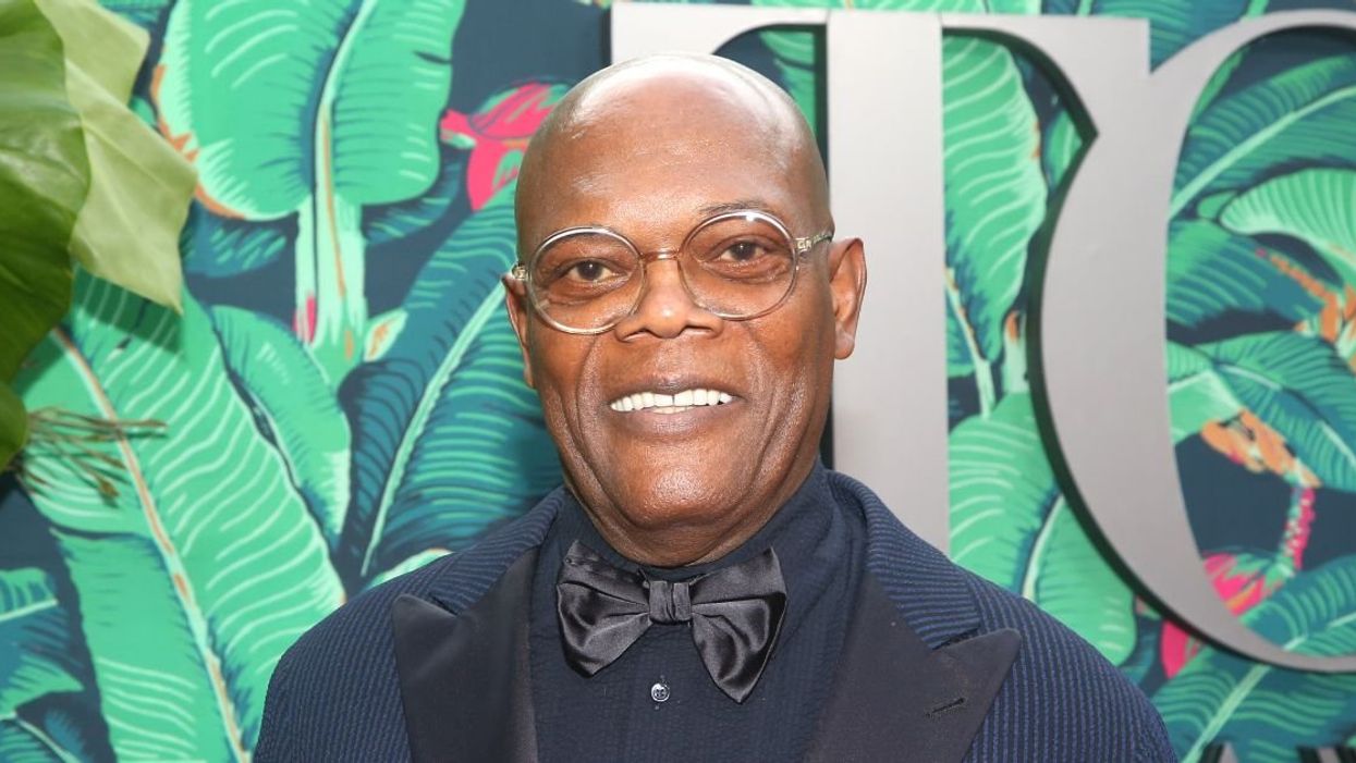 Samuel L. Jackson's Less-Than-Impressed Face After Losing Tony Award Is An Instant Classic