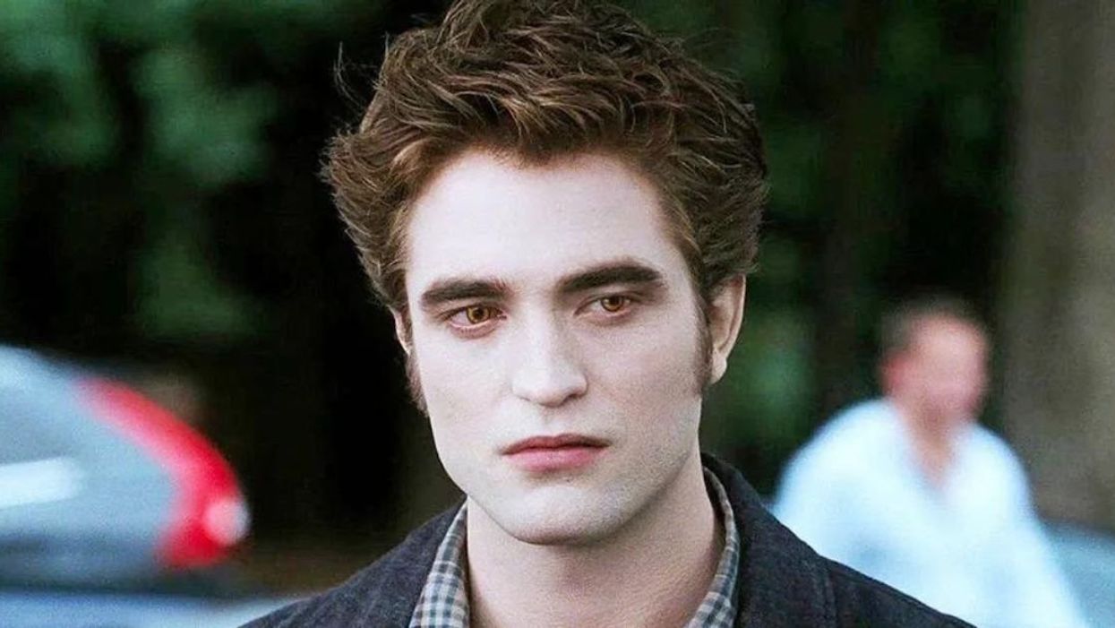 'Twilight' Director Reveals Robert Pattinson Was Initially Deemed Not Hot Enough For The Movie