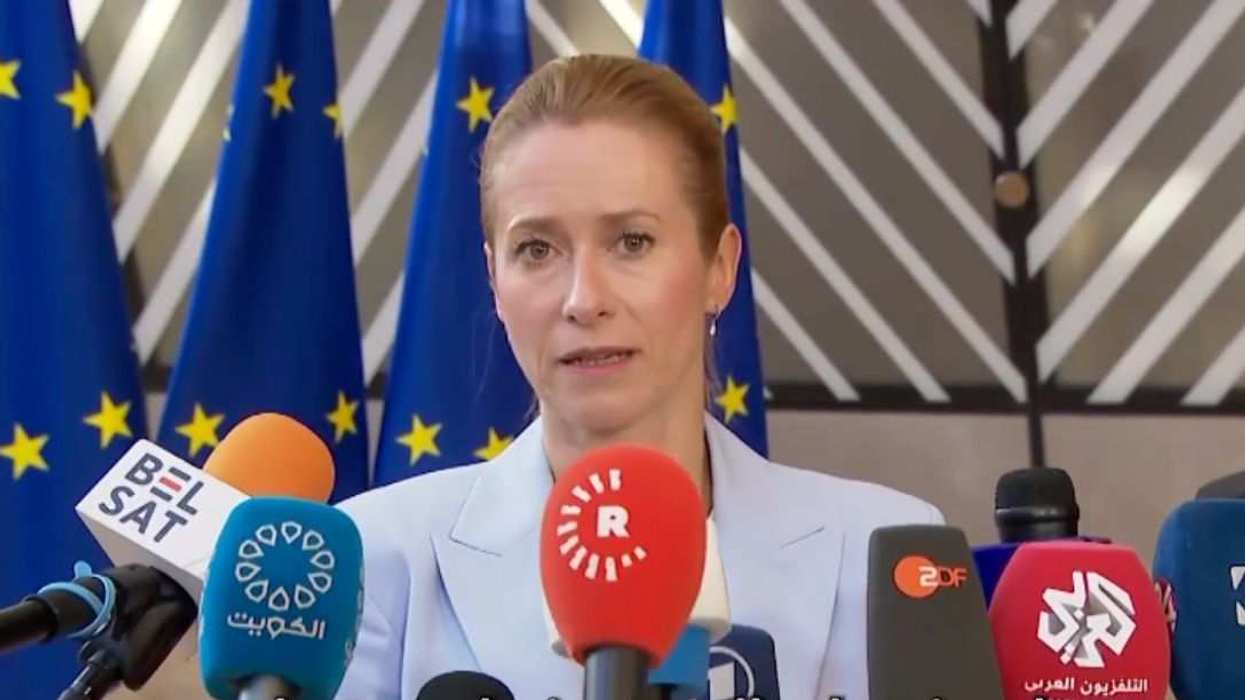 Erratic Microphone Placement During Serious Press Conference Sparks 'Muppet Show' Jokes Online