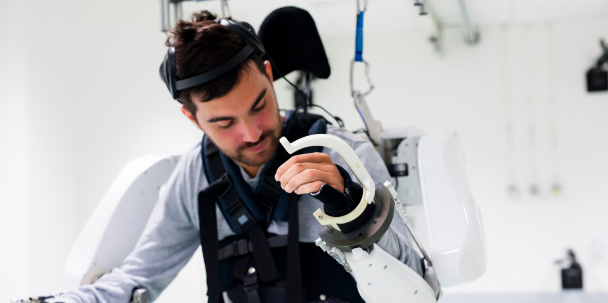 Tetraplegic Man Able To Walk Using Robotic 'Exoskeleton' Controlled By His Mind