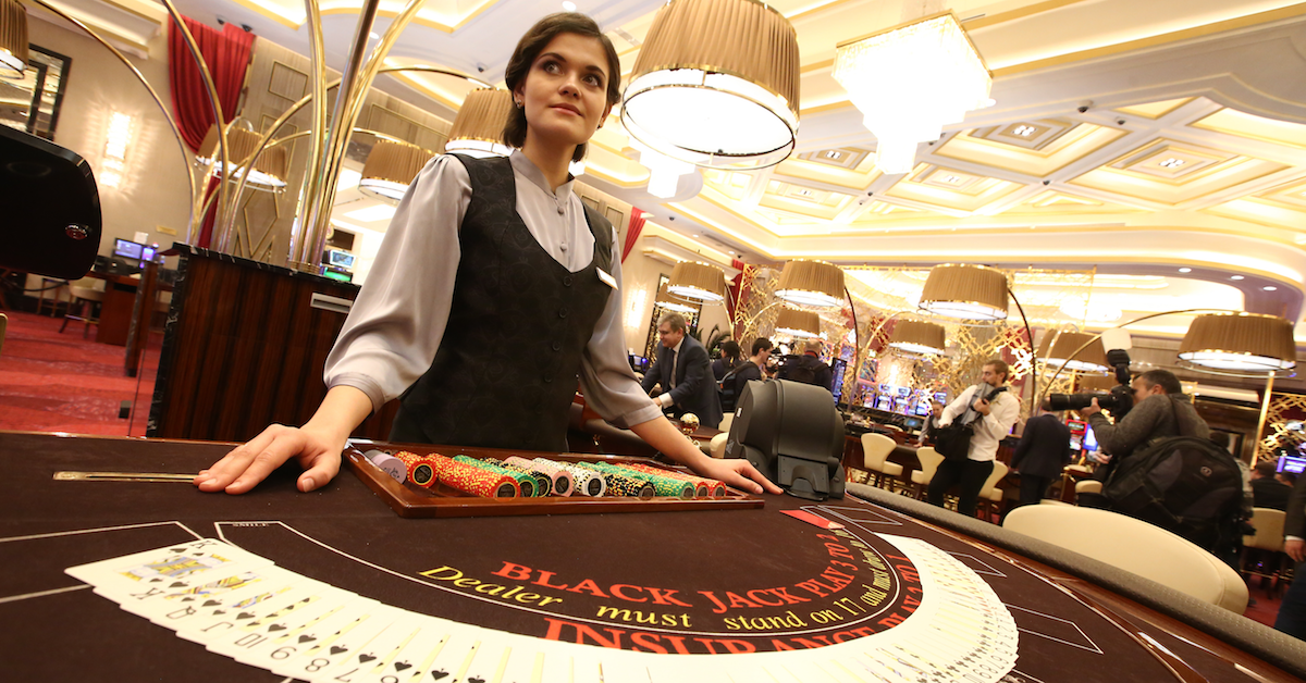 Casino Employees Share The Worst Reactions To Gamblers Losing Everything