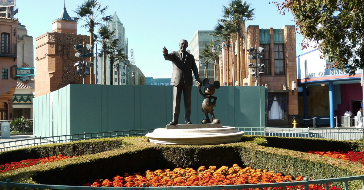 Disney World's Use Of Colored Paint To Hide Its 'Unmagical Parts' Is Actually Kind Of Brilliant