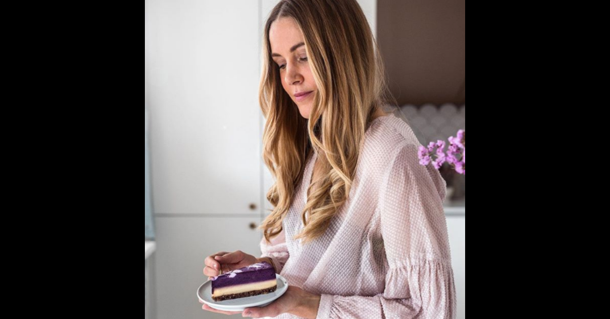 This Vegan Blogger Is Now Eating Meat After Claiming The Plant Based Diet Caused Her To Suffer From 'Early Menopause'