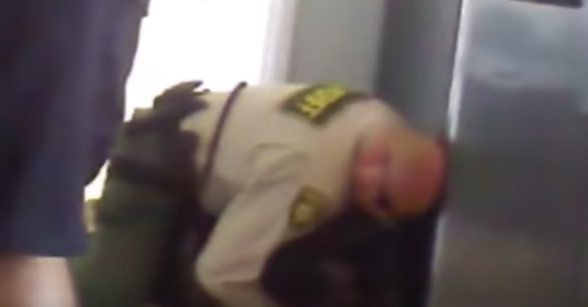 Arizona Deputy Under Investigation After Aggressively Tackling Teen Quadruple Amputee