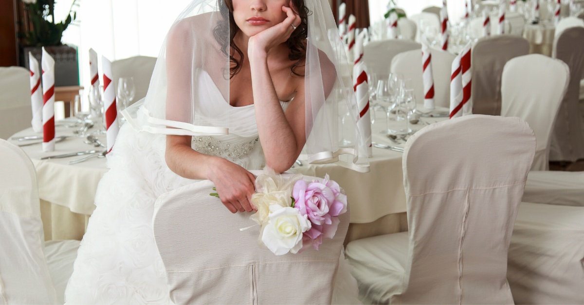 Bride Pissed After Her Family Tells Her To 'Tone Down' Her Dream Wedding Into A Small Courthouse Ceremony Because Her Sister Was Recently Left At The Altar