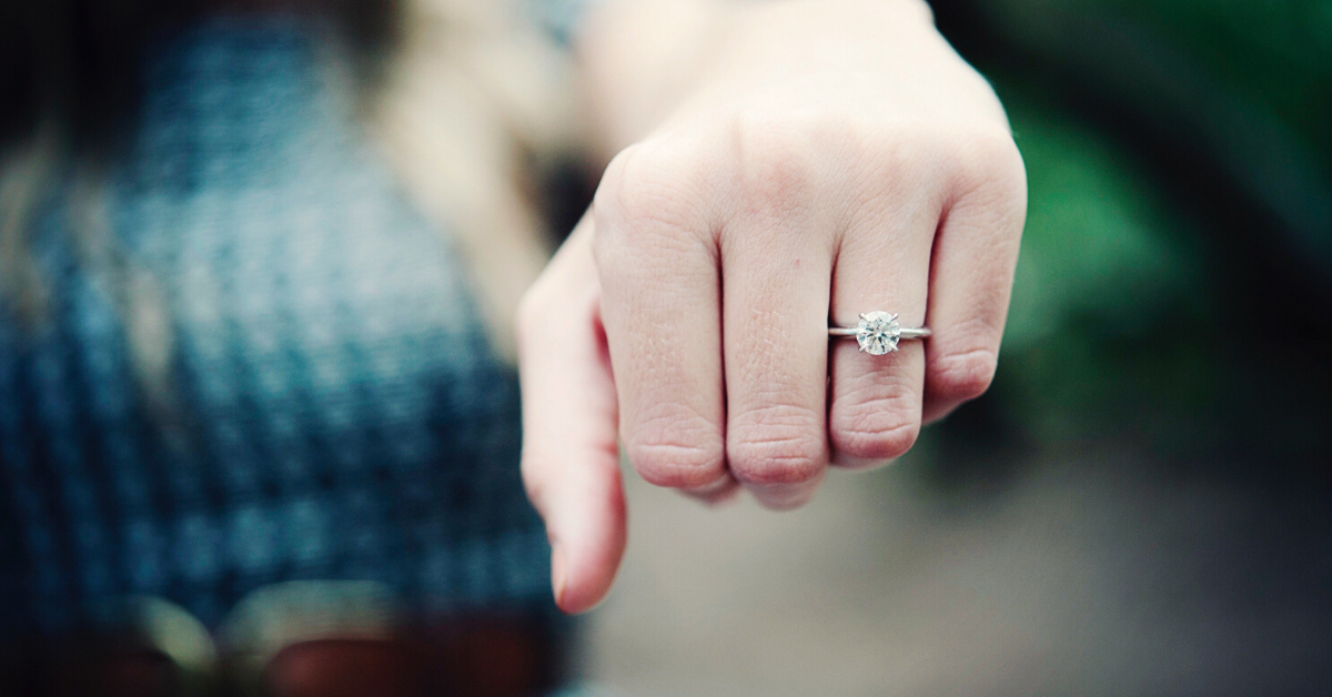 Woman Upsets Her New Fiancé After Refusing To Take Off Her Engagement Ring From Her Late Fiancé Who Died Tragically