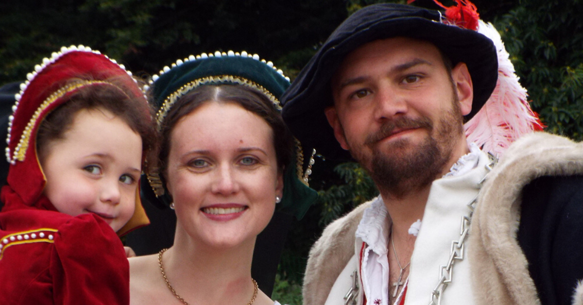 History-Buff Couple Make Historical Reenactments An Educational Family Affair