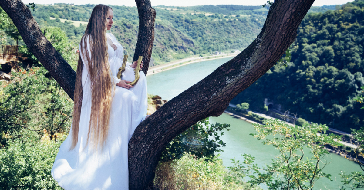 Real-Life Rapunzel With Hair Down To Her Ankles Says She Hasn't Had A Haircut In 15 Years