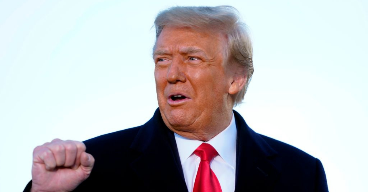 Trump Has Reportedly Been Asking Others To Tweet His Insults For Him Since He Lost His Account