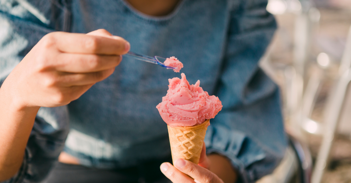 Person's Set Of Ice Cream Bowls Is Missing The Final Bowl—And It Hilariously Changes The Vibe