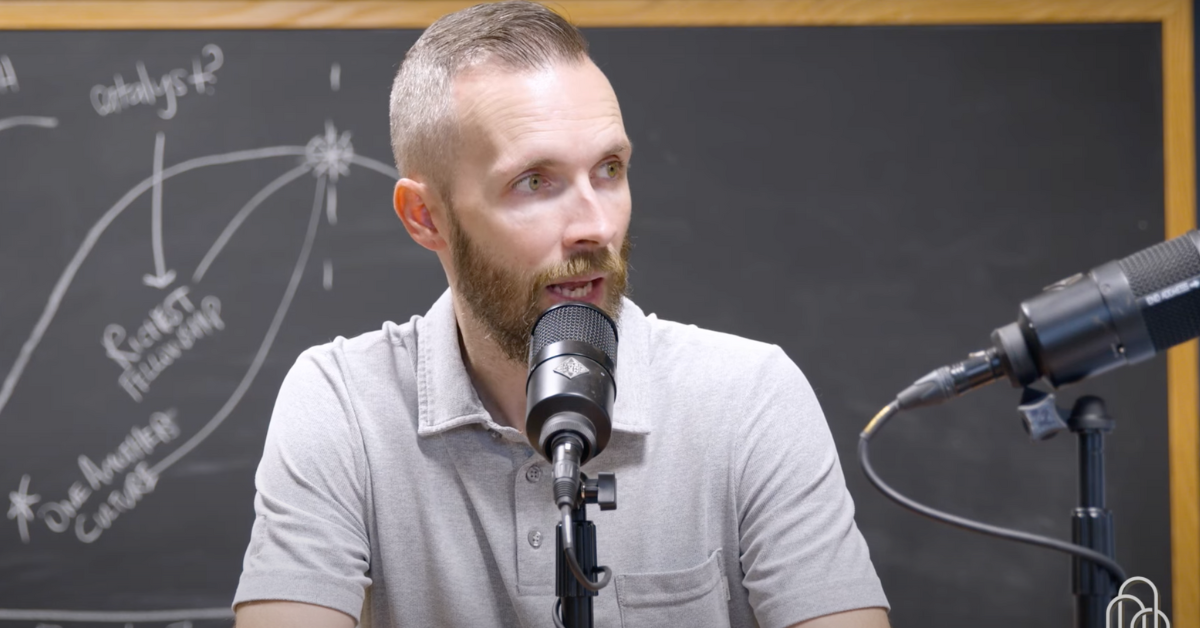 Conservative Pastor Gets Epic History Lesson After Demanding Men 'Ditch The Gay Look'