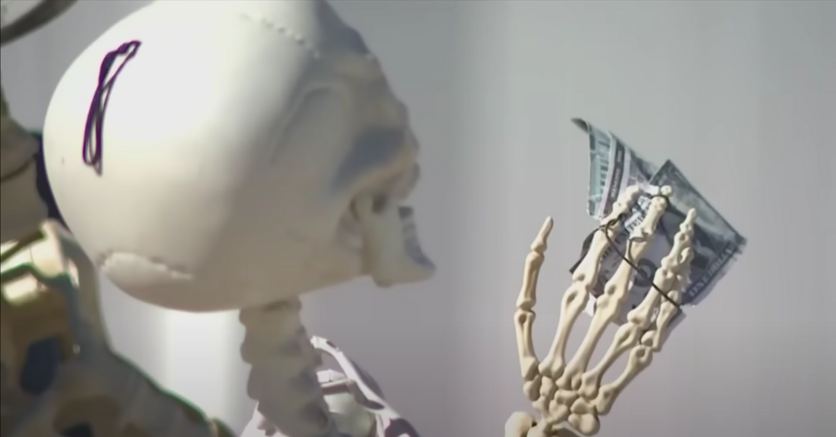 Utah Officials Force Resident To Move Risque Skeletons Halloween Display From City Property