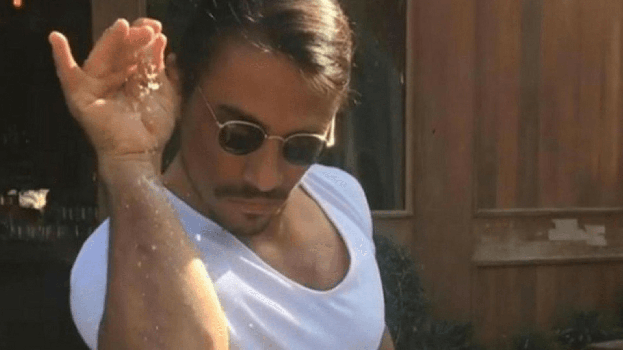 The Man Known As 'Salt Bae' Just Did His Signature Move As He Voted In Turkey đ