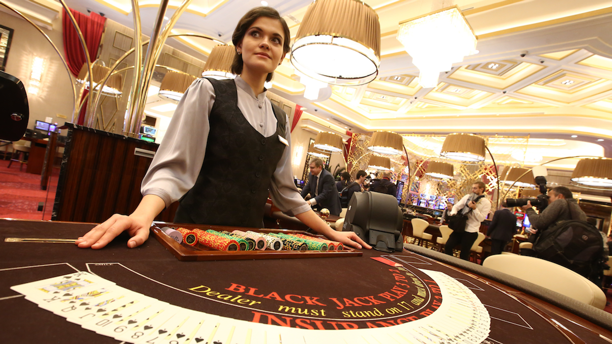 Casino Employees Share The Worst Reactions To Gamblers Losing Everything