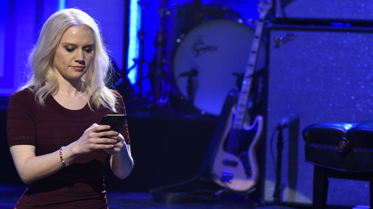 Embarrassed People Reveal The Worst Accidental Text They Ever Sent Someone