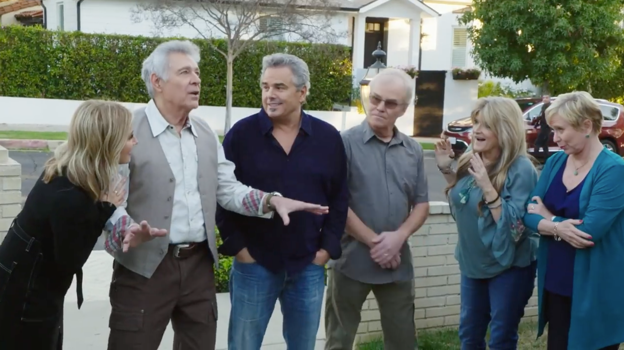 All Six 'Brady Bunch' Children Just Had An Emotional Reunion At Their Iconic TV Home ❤️