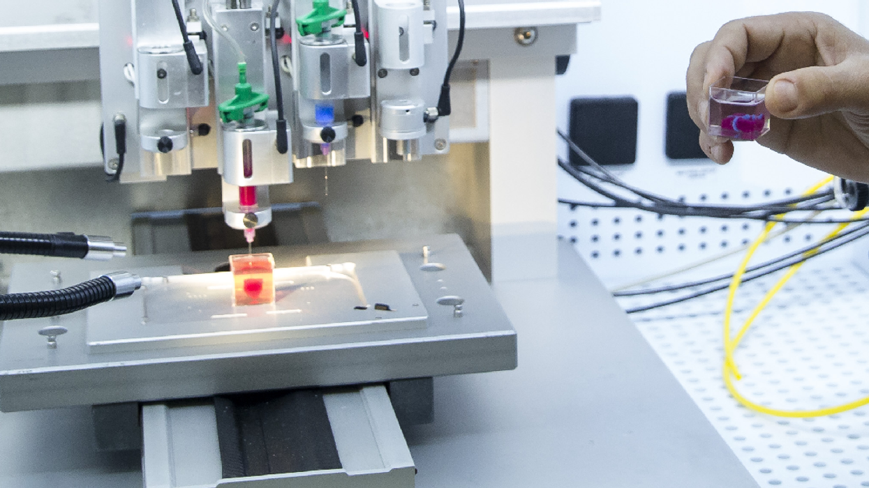 Israeli Scientists Have Created The World's First 3D Printed Heart With Human Tissue
