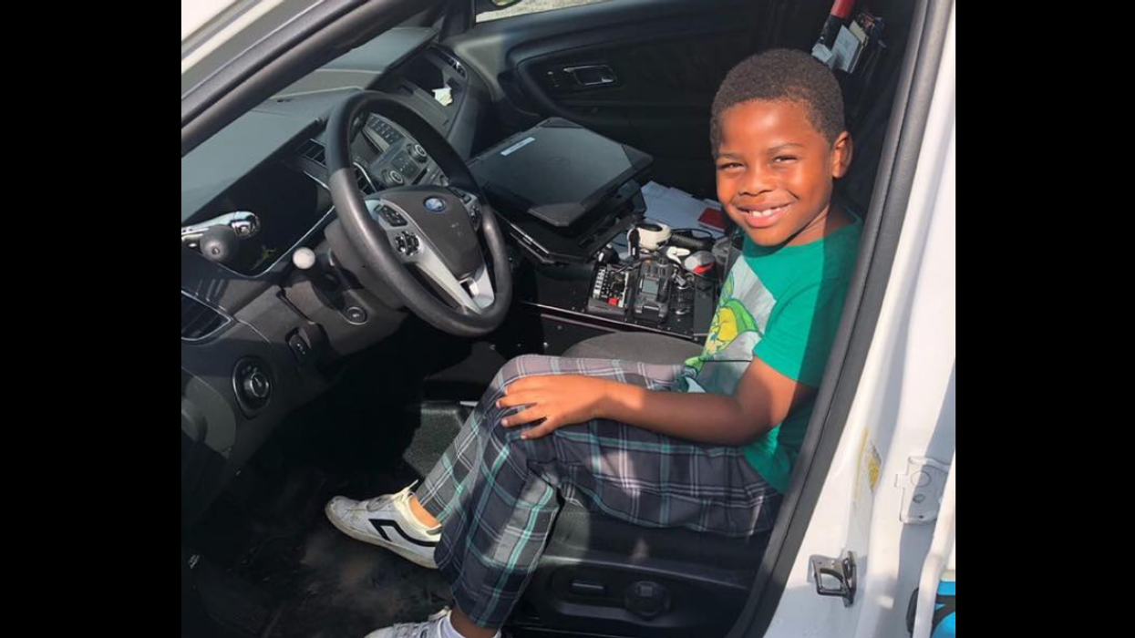6-Year-Old Florida Boy Calls 911 Because He's Lonely—And Winds Up With A New Friend