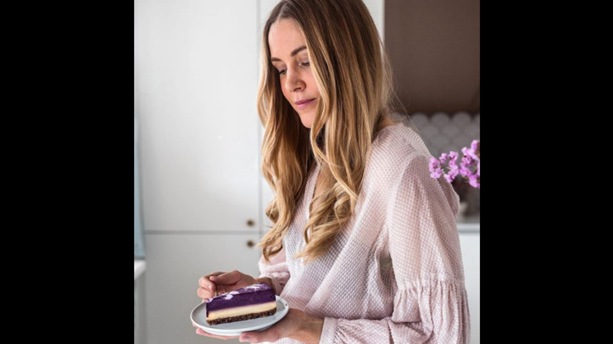 This Vegan Blogger Is Now Eating Meat After Claiming The Plant Based Diet Caused Her To Suffer From 'Early Menopause'