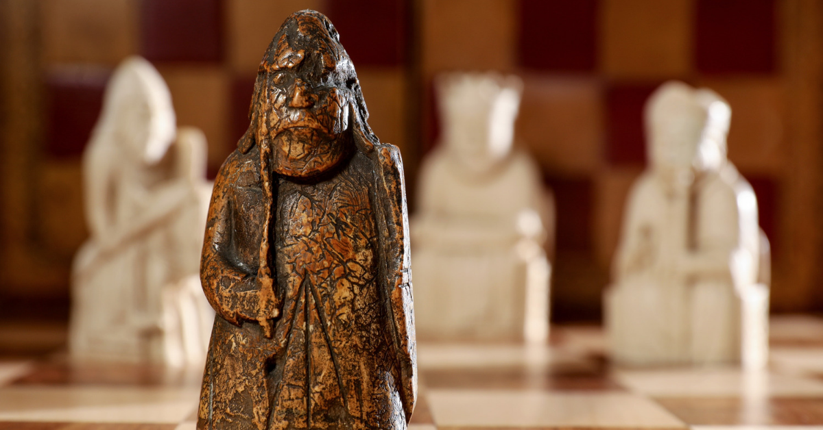 Family's Chess Piece That Was Bought For $6 Turns Out To Be Worth Over $1 Million