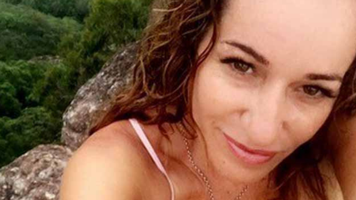 Mother-Of-Three Learns To Embrace Her Post-Baby Body By Hiking In The Nude