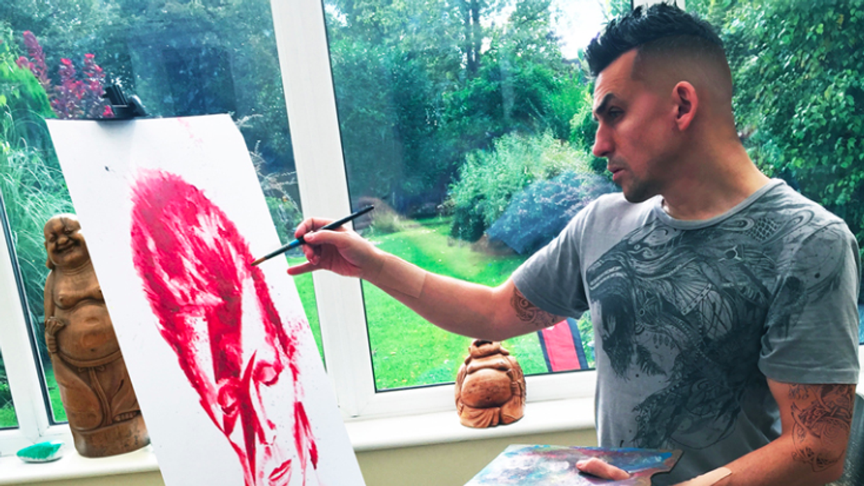Aspiring Rocker Paints Portraits Using His Own Blood To Help Fund His Band