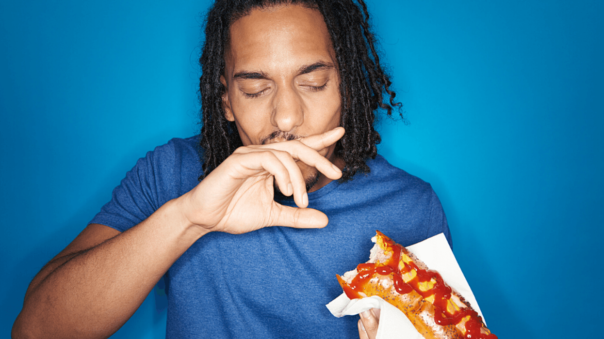 People Share The Strangest Ways They've Seen People Eat