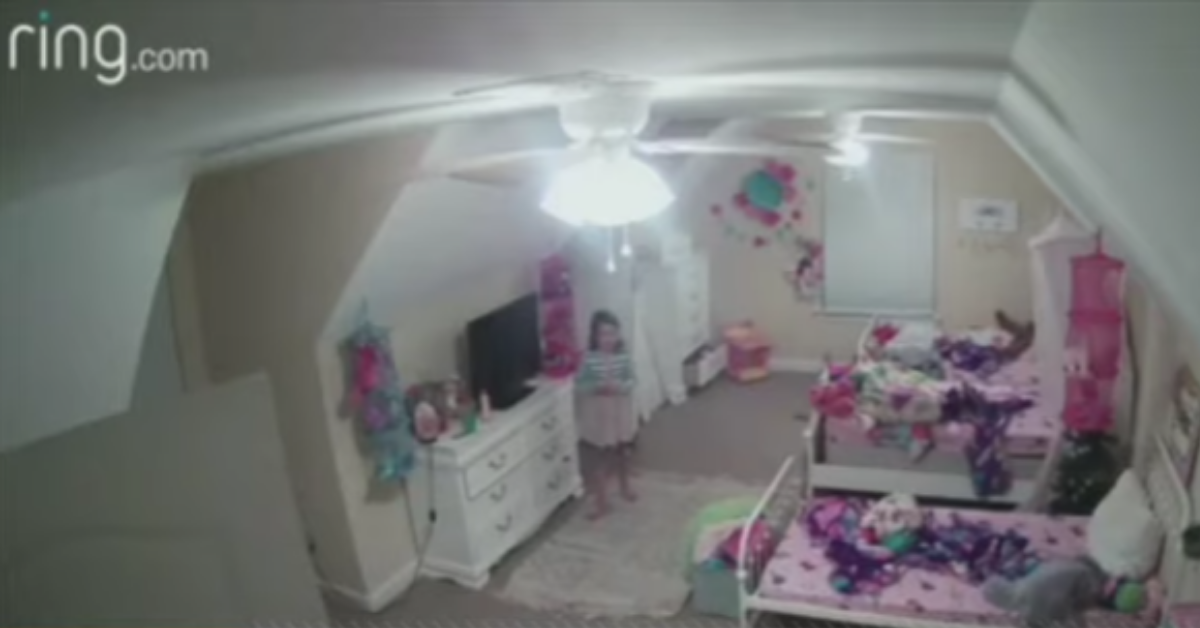 Guy Hacks Into Ring Camera In 8-Year-Old Tennessee Girl's Bedroom, Tells Her He's 'Santa Claus'