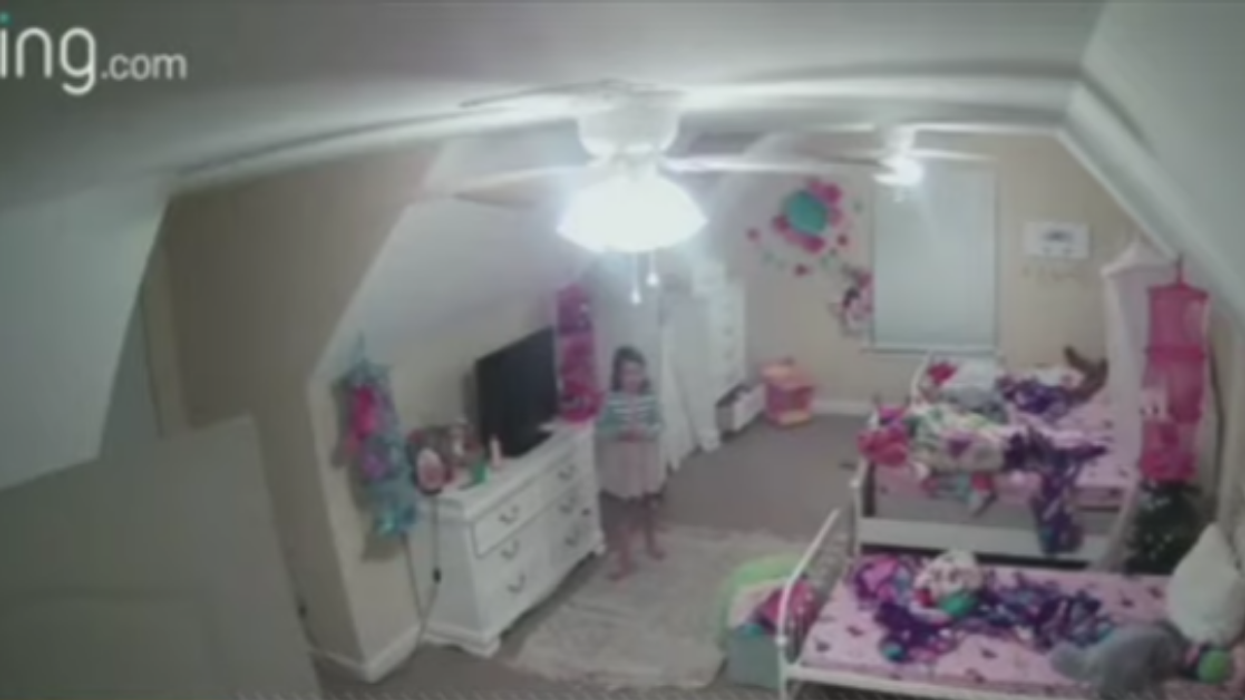 Guy Hacks Into Ring Camera In 8-Year-Old Tennessee Girl's Bedroom, Tells Her He's 'Santa Claus'